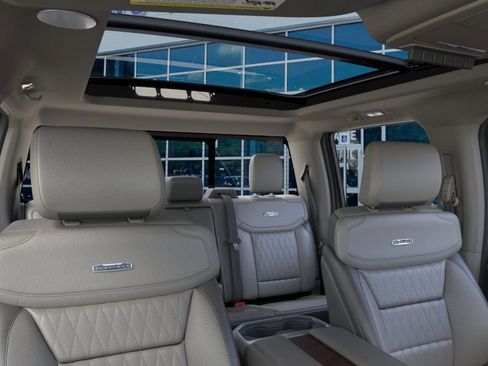 New 2026 Ford F450 Platinum w/ Platinum Plus Package image 25