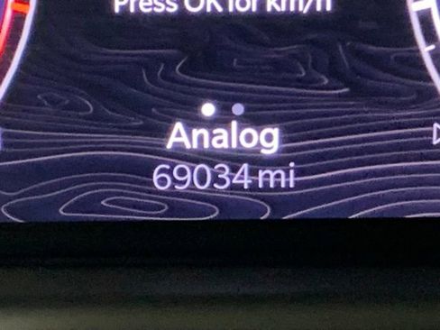 Used 2024 Jeep Wagoneer Series II w/ Flexible Seating Group image 21