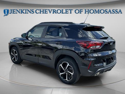 Used 2023 Chevrolet TrailBlazer RS w/ Convenience Package FWD image 5