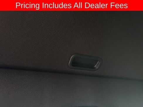Used 2025 Jeep Grand Cherokee L Altitude RWD image 13