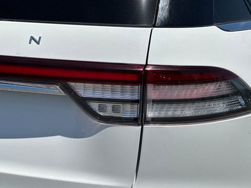 Used 2021 Lincoln Aviator Reserve w/ Equipment Group 202A AWD/4WD image 27