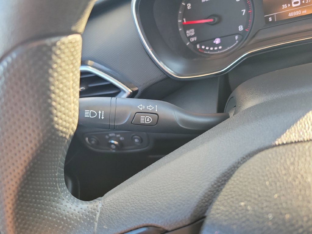 Used 2023 Chevrolet TrailBlazer LT FWD image 15