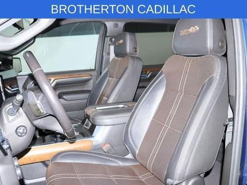 Certified 2022 Chevrolet Silverado 1500 High Country w/ Technology Package AWD/4WD image 21