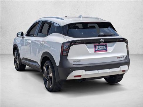 Used 2025 Nissan Kicks SR AWD/4WD image 8