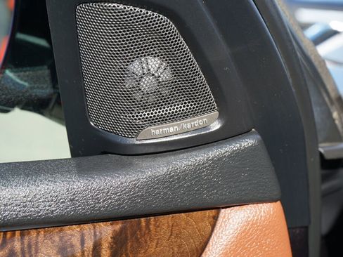 Used 2014 BMW X5 xDrive35d image 17