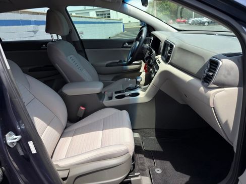 Used 2018 Kia Sportage LX w/ LX Technology Package AWD/4WD image 23