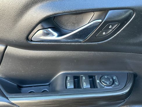 Used 2018 GMC Acadia SLT image 11