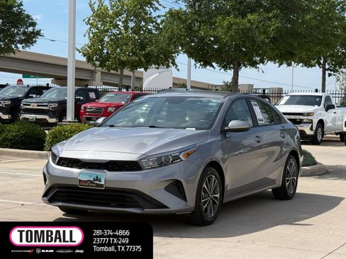 Used 2023 Kia Forte LXS FWD image 8