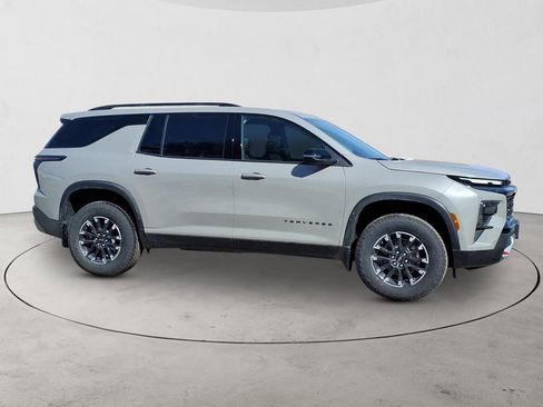 New 2026 Chevrolet Traverse Z71 w/ Enhanced Driving Package image 4