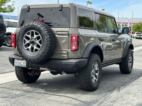 Used 2025 Ford Bronco Badlands AWD/4WD image 8