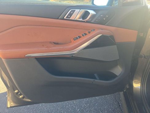 Used 2025 BMW X5 xDrive40i w/ Executive Package image 10