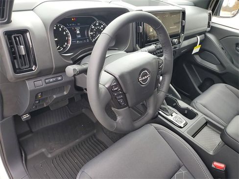 New 2026 Nissan Frontier SV image 9
