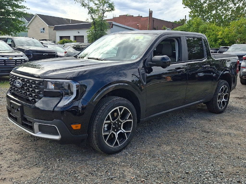 Used 2026 Ford Maverick Lariat AWD/4WD image 3