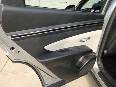 Used 2023 Hyundai Tucson SEL w/ Cargo Package AWD/4WD image 12
