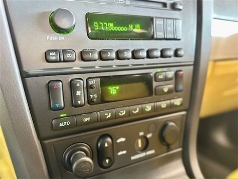 Used 2002 Ford Thunderbird image 20