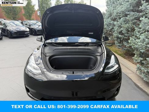 Used 2023 Tesla Model Y AWD image 32