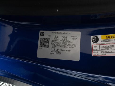 Used 2021 Chevrolet Camaro LT RWD image 32