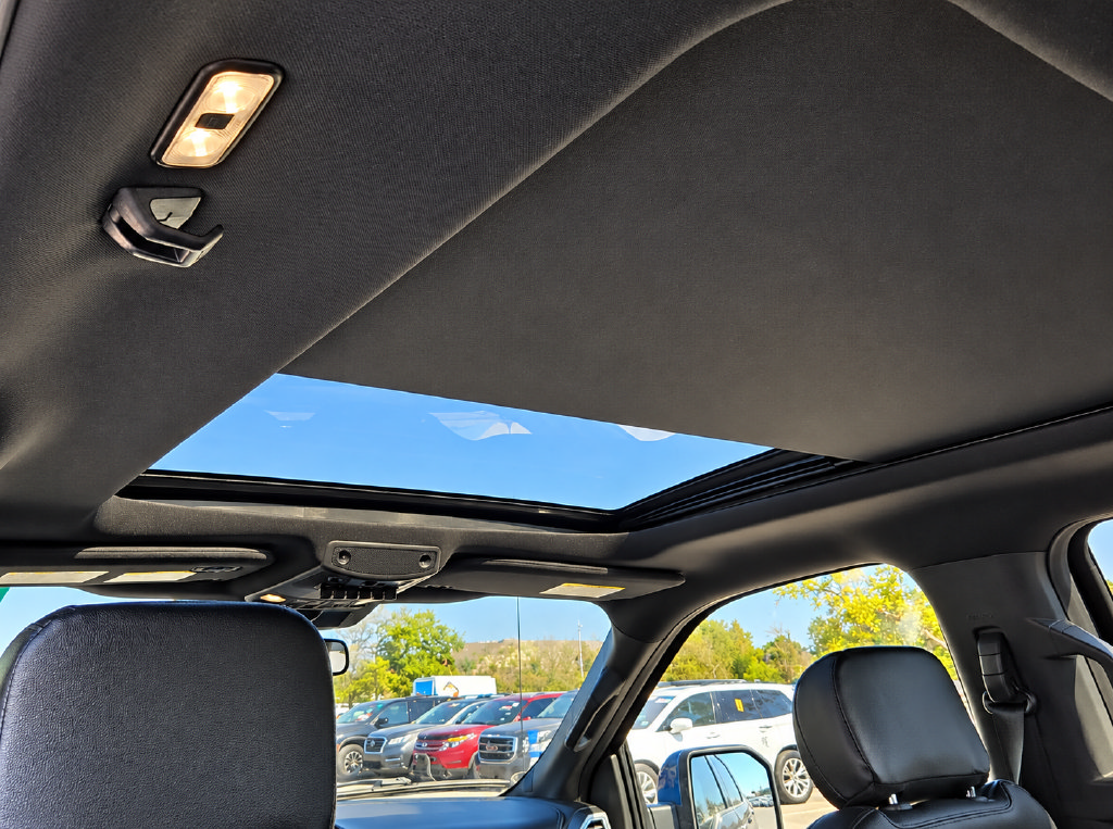 Used 2019 Ford F150 Raptor w/ Equipment Group 802A Luxury AWD/4WD image 9