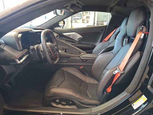 Used 2022 Chevrolet Corvette Stingray Premium Cpe w/ Z51 Performance Package RWD image 12