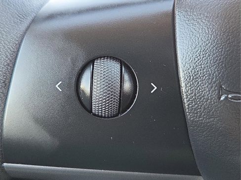 Used 2023 Tesla Model Y Long Range image 20