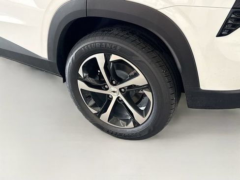 New 2026 Chevrolet Trax RS w/ Sunroof Package FWD image 31
