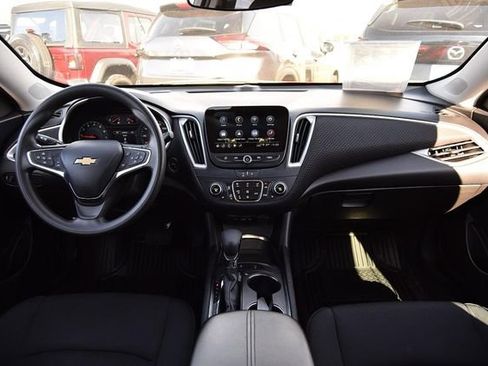 Used 2024 Chevrolet Malibu LT image 7