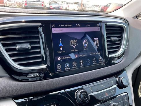 Certified 2019 Chrysler Pacifica Touring-L Plus FWD image 24