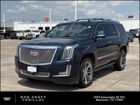 Used 2018 Cadillac Escalade Premium Luxury RWD image 1