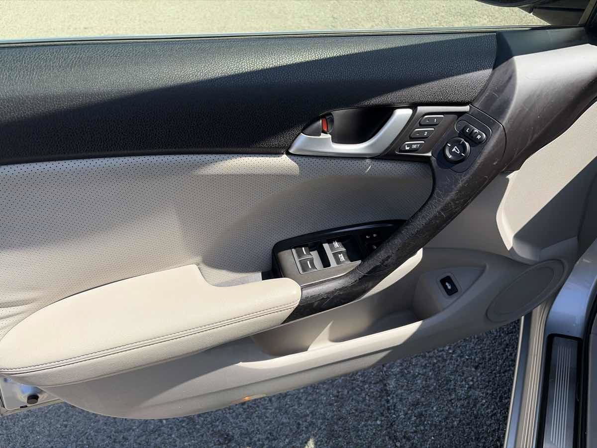 Used 2012 Acura TSX Sedan FWD image 7