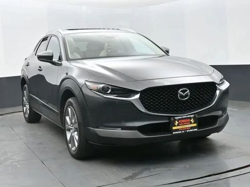Used 2023 MAZDA CX-30 AWD 2.5 S w/ Premium Package image 2