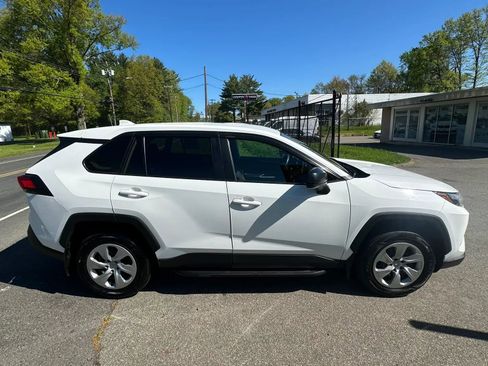 Used 2023 Toyota RAV4 LE AWD/4WD image 4