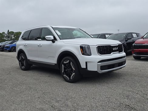 New 2025 Kia Telluride EX image 2