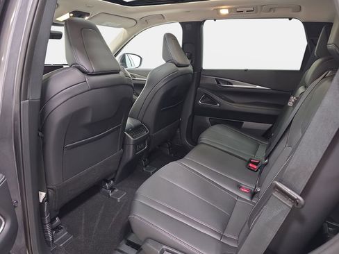 Certified 2026 INFINITI QX60 Luxe w/ Cargo Package image 10