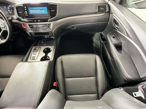 Certified 2024 Honda Ridgeline RTL image 28