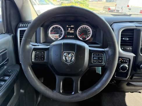 Used 2022 RAM 1500 Classic SLT RWD image 20