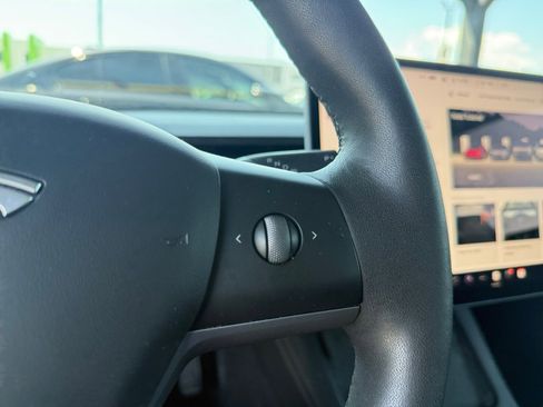 Used 2023 Tesla Model 3 Standard Range RWD image 16
