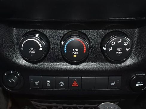 Used 2017 Jeep Wrangler Unlimited Sport w/ Quick Order Package 24S AWD/4WD image 24