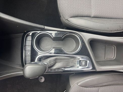 Used 2025 Buick Encore GX Preferred FWD image 41