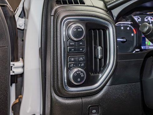 Used 2022 GMC Sierra 3500 SLE w/ SLE Value Package AWD/4WD image 16