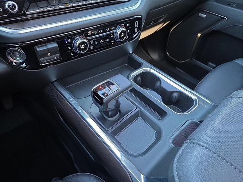 Used 2026 GMC Sierra 1500 SLT w/ SLT Premium Package image 25