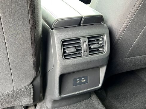 Used 2023 Nissan Rogue SV AWD/4WD image 32
