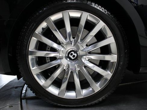 Used 2017 Bentley Mulsanne image 48