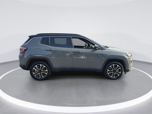 Used 2024 Jeep Compass Limited AWD/4WD image 9