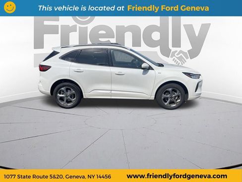 Used 2023 Ford Escape ST-Line Select w/ Tech Pack #2 AWD/4WD image 4