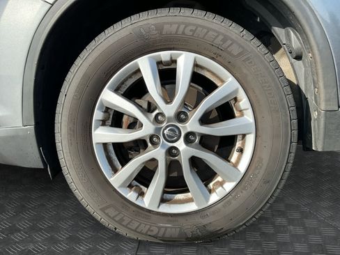 Used 2017 Nissan Rogue SV AWD/4WD image 14