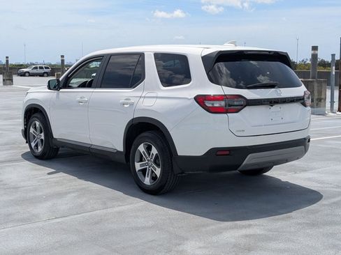 Used 2024 Honda Pilot EX-L image 7