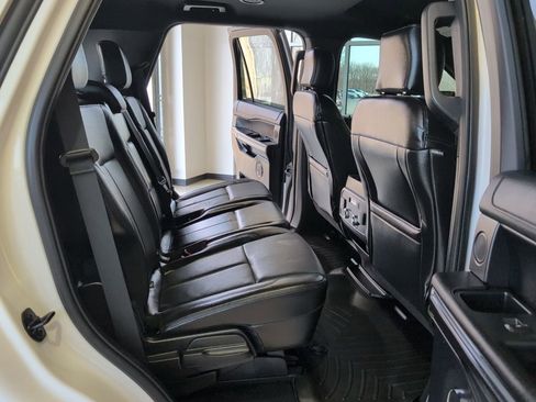 Used 2018 Ford Expedition XLT w/ Equipment Group 202A image 59