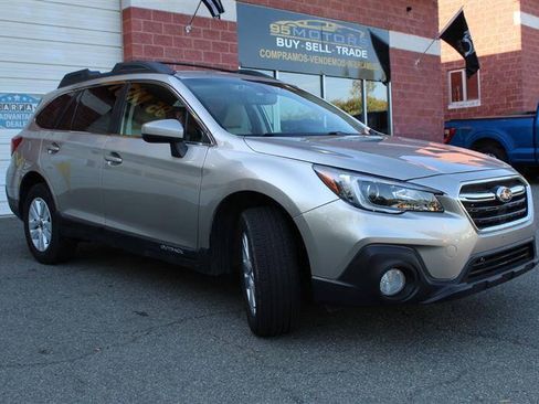 Used 2019 Subaru Outback 2.5i Premium AWD/4WD image 7