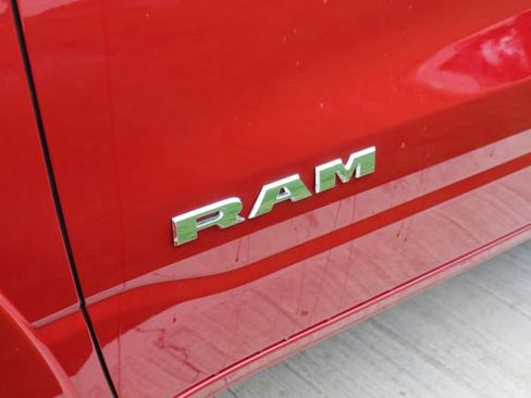 Used 2026 RAM 1500 Laramie AWD/4WD image 9