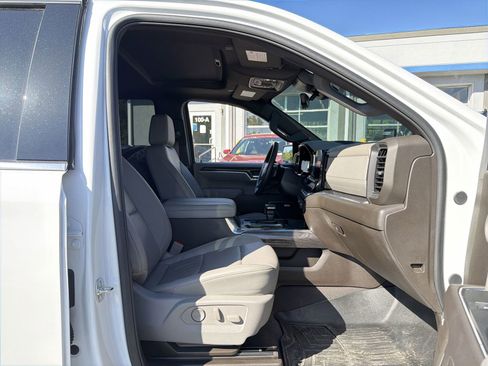 Used 2025 Chevrolet Silverado 1500 LTZ w/ LTZ Premium Package image 34